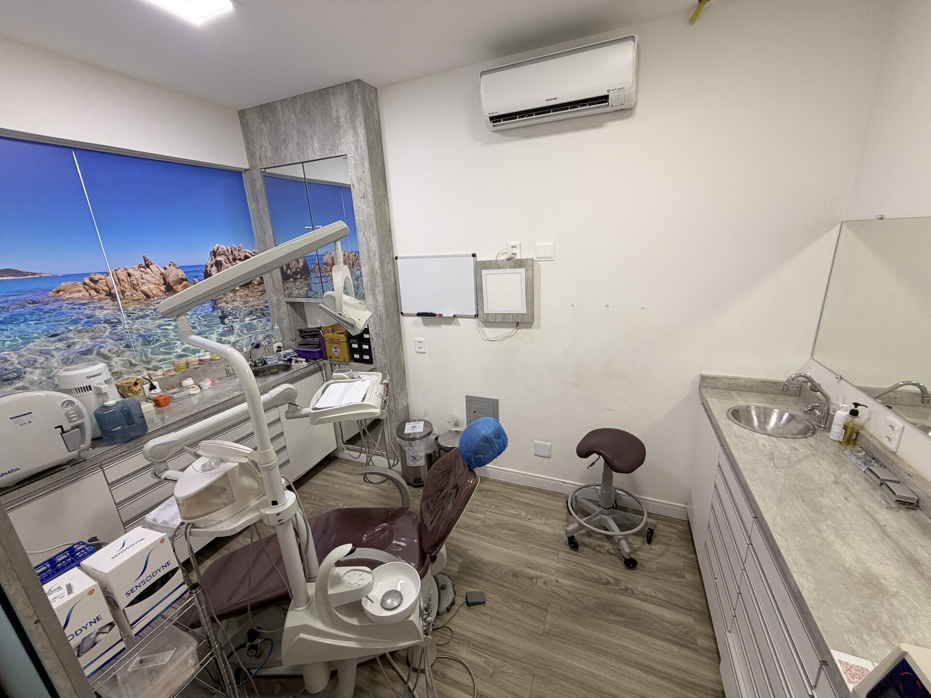 Ambiente clínico moderno e acolhedor